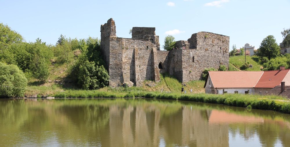 Hrad Borotín